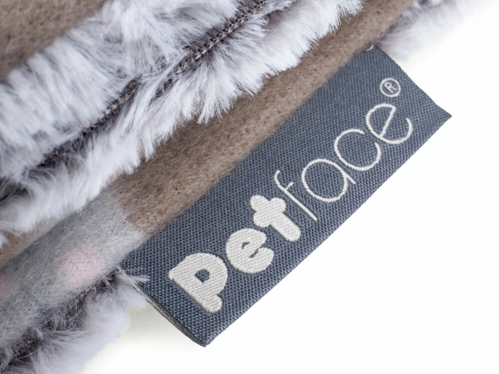 Petface Angry Mouse Comforter Blanket 2 Petface Angry Mouse Comforter Blanket - Image 2